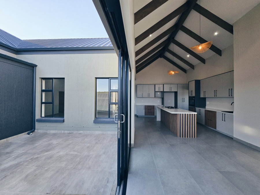 5 Bedroom Property for Sale in Outeniquasbosch Western Cape